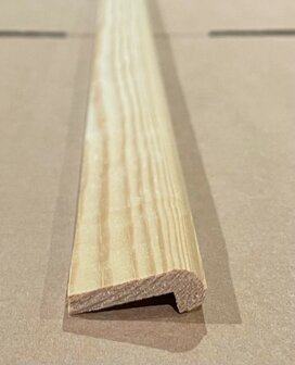 Grenen glaslat; 9mm x 27mm x 2700mm; &euro;2,-