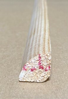 Grenen bolle hoeklat (kwartrond); 16mm x 16mm x 2700mm; &euro;2,-