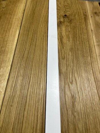 Grenen plint 12x43x2400