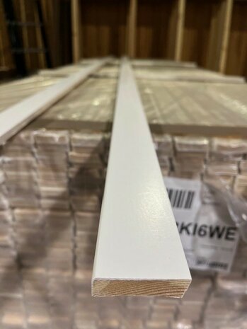 Grenen plint 12x43x2400