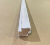 Wit gegronde grenen hoeklat;  15mm x 21mm x 3000mm; €0,50,
